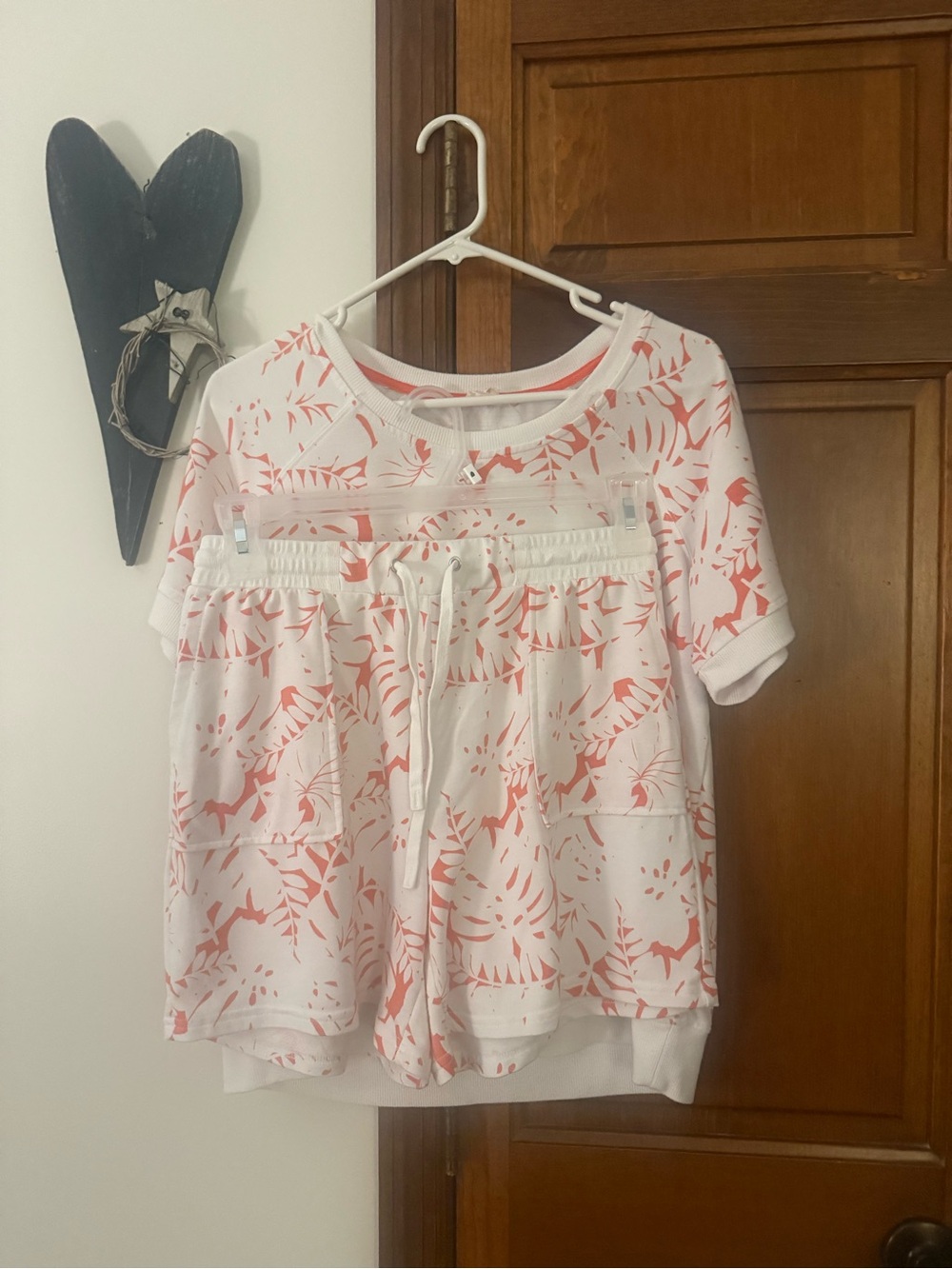 Jane and Delancey White and Coral Short Lounge Set